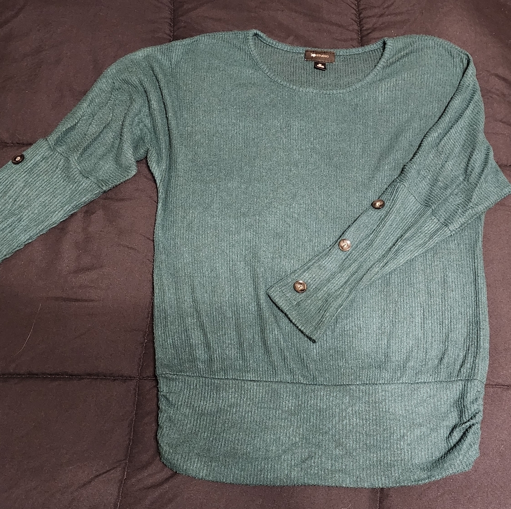 AB Studio Green sweater size Medium